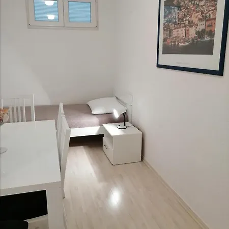 Aria Apartment *